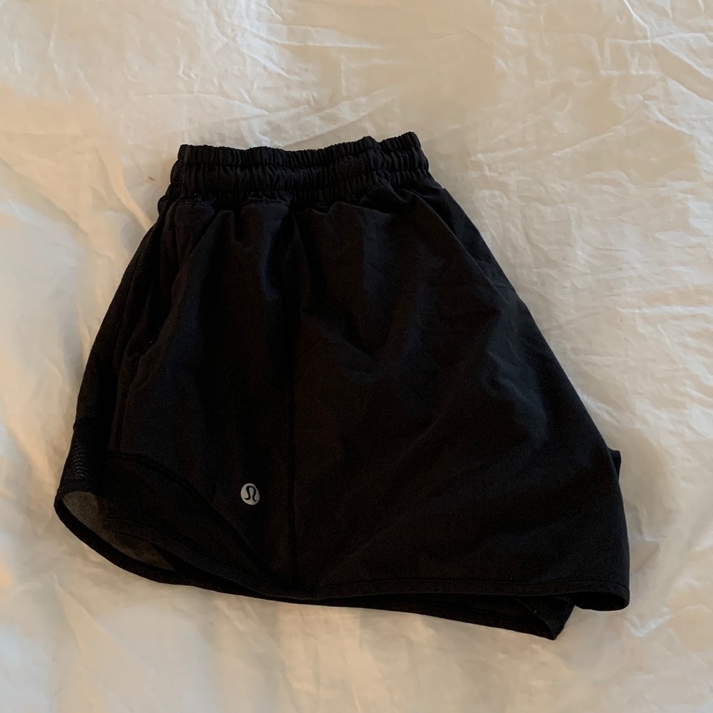 Lululemon hotty hot short